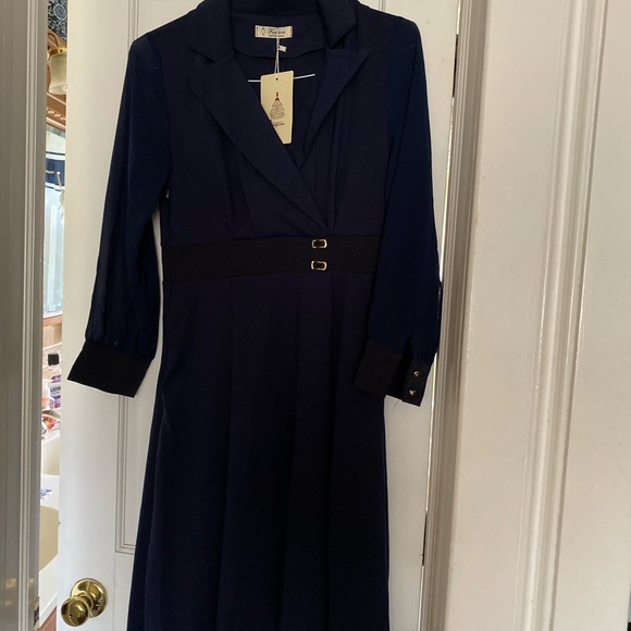 Dress - Picture 2 of 2